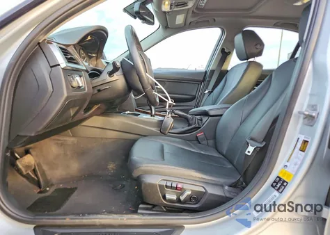 2016 BMW 320 Xi z USA, uszkodzony, nr VIN WBA8A3C59GK689346